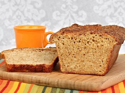 Pan de quinoa en sartén: crujiente y nutritivo para una comida exprés y deliciosa