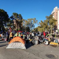 Las organizaciones sociales levantaron el acampe sobre la Avenida Argentina de Neuquén