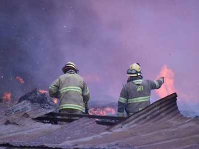 Fábrica de químicos provoca nube tóxica tras explosión en Azcapotzalco