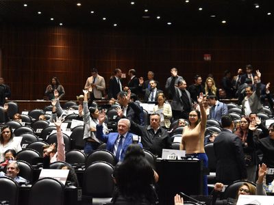 Diputados aprueban reforma que convierte a Infonavit en constructor de vivienda