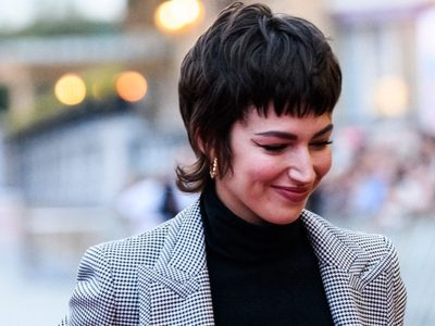 Para enfrentar la cuarentena: Úrsula Corberó se dedicó a tomar fotos dentro de la casa de los Darín
