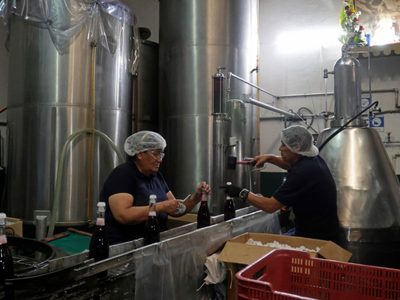 Analistas advierten: el nearshoring le viene grande a México