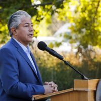 Figueroa lejos de la tregua: "Cien millones de dólares en suplencias, se podrían hacer 64 escuelas"
