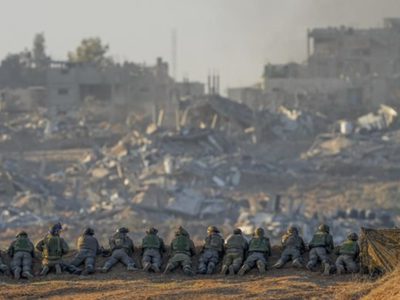 Israel aumenta su ofensiva: decenas de muertos por bombardeos en Rafah y operativos en Cisjordania