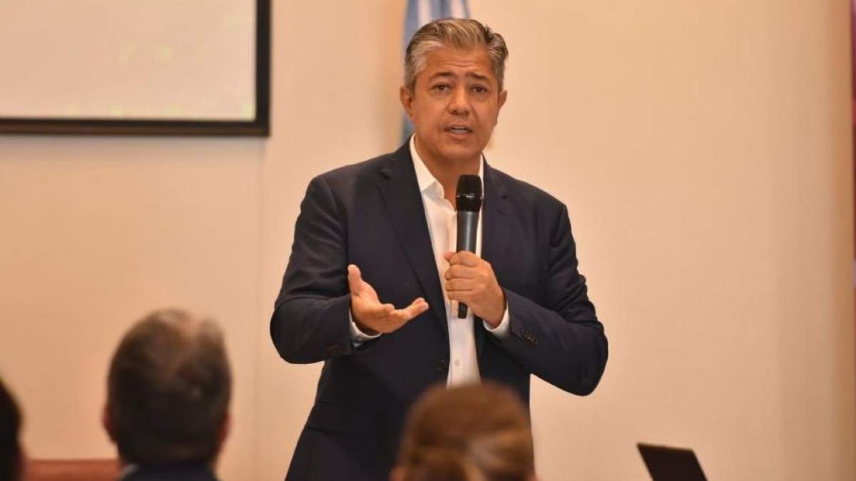 Rolando Figueroa, candidato por el Movimiento Popular Neuquino. Fuente: (Twitter)