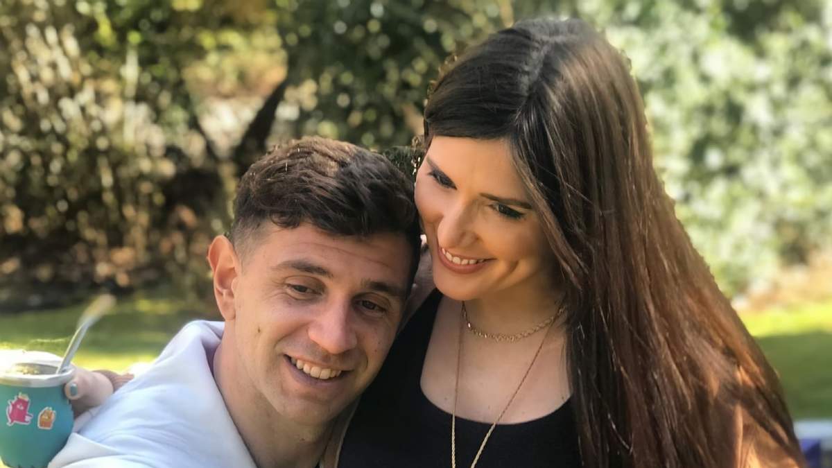 Mandinha y Emiliano Martínez. Fuente: (Instagram)
