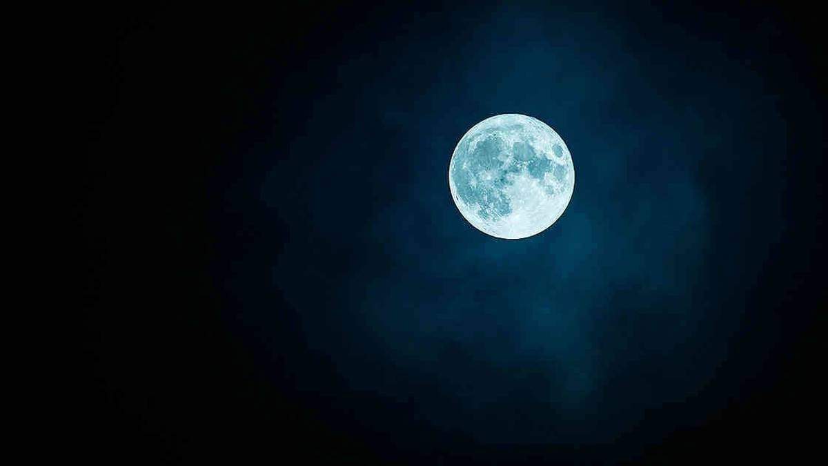 Luna Azul. Fuente: (Twitter)