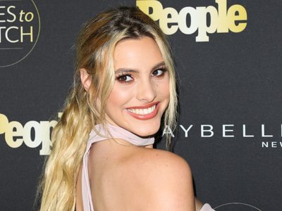 ¡Humillante! Lele Pons aparece en la pileta con su amiga y... ¡Mirá lo que le hace!