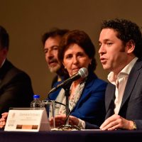 'Mi compromiso musical es con los niños”: Gustavo Dudamel
