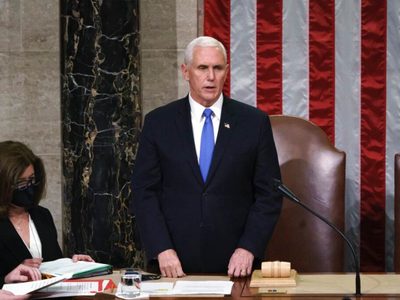 Pence no invocará la enmienda 25 para remover a Trump de la presidencia de EU
