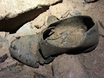 Encontraron “una cápsula del tiempo” del siglo XIX en una antigua mina de cobalto en el Reino Unido