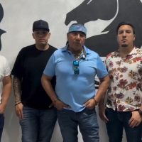 Integrantes de Grupo Bronco resultan ilesos tras caída de escenario en mitin en NL