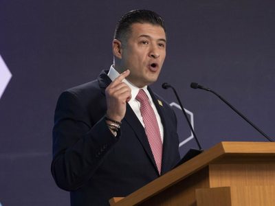 “Hoy es un día triste para la democracia”: comisionado presidente del INAI