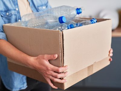 No tires las botellas de gaseosa: reutilizalas para mantener tus frutas y verduras durante meses