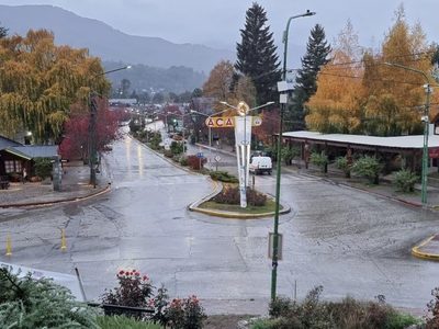 Cuántas personas están involucradas en la toma de tierras en Villa La Angostura