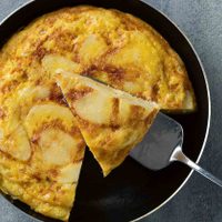 Tortilla de papa rellena de carne: 2 platos en 1 y una receta exquisita