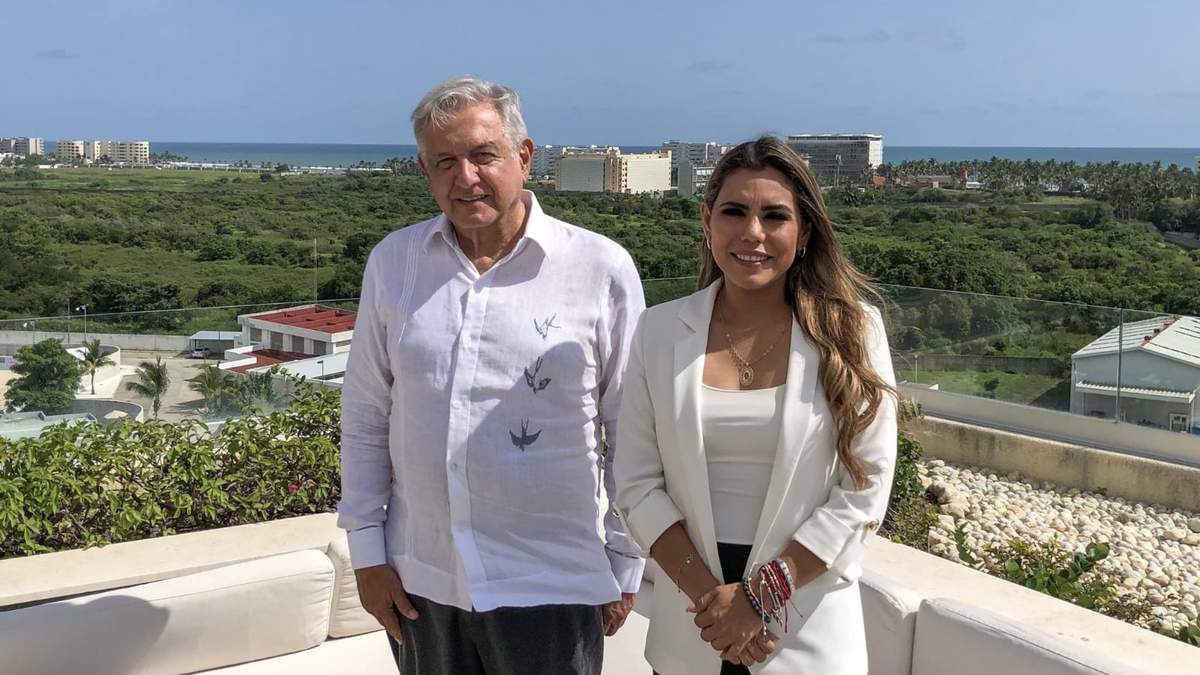López Obrador se reunió en privado en el hotel donde se hospeda con la gobernadora electa, Evelyn Salgado