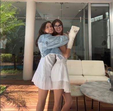 Valentina reaparece en redes sociales junto a su hermana Chloe
