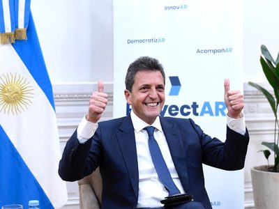 Massa junto a empresarios y trabajadores: “Somos capaces de conseguirlo”