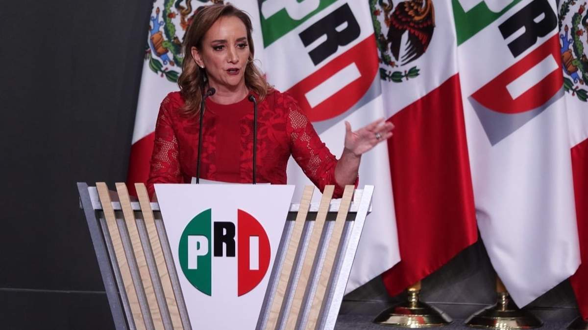 La senadora del PRI, Claudia Ruiz Massieu Salinas