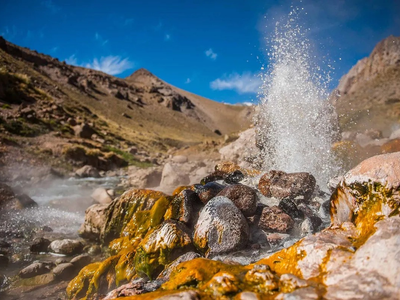 Domuyo en su máxima expresión: Aguas Calientes y una experiencia única en la naturaleza