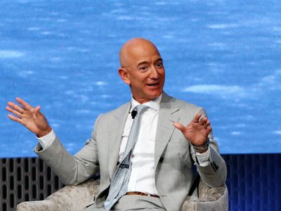 Jeff Bezos se compró la casa de Los Ángeles más cara de la historia