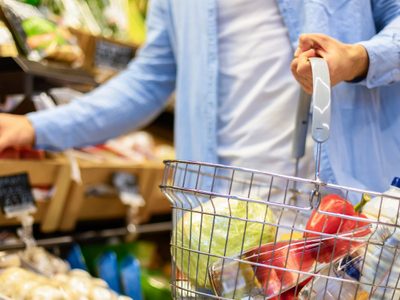 Intentan reducir el desperdicio de alimentos