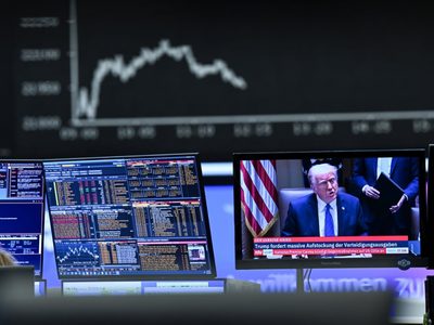 Las acciones mundiales caen mientras la guerra de Irán eleva el crudo a más de 110 dólares el barril