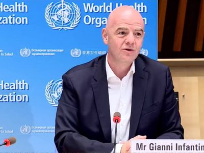 OMS y FIFA lanzan campaña de concienciación para promover el acceso equitativo a las vacunas