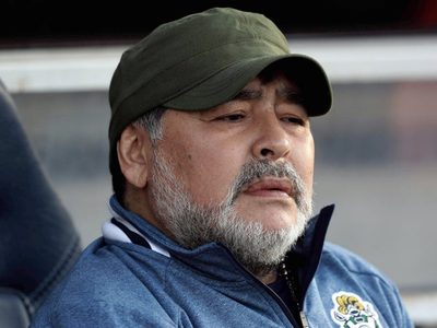 Otra pálida para el Diez: internaron a uno de los hijos de Diego Maradona