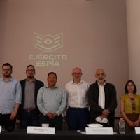 Periodistas y activistas exigen a FGR esclarecer espionaje con Pegasus hecho por Sedena