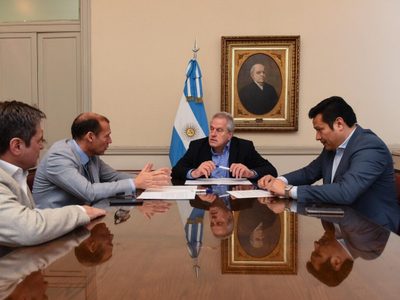 Se firmó el convenio para construir el nuevo edificio de la EPET 25 de Plottier