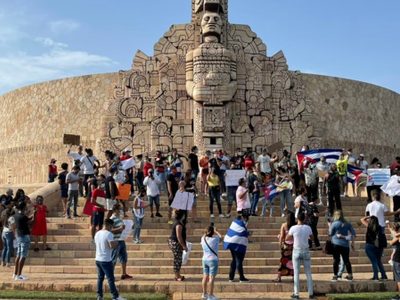 Cubanos en Yucatán exigen la renuncia de Miguel Díaz-Canel