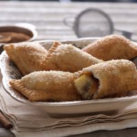 Pastelitos de banana con dulce de leche y chocolate: una bomba de sabor que vas a amar para una merienda exprés