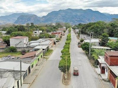 400 pobladores de Chicomuselo huyen de sus casas luego de que un dron arrojó una bomba