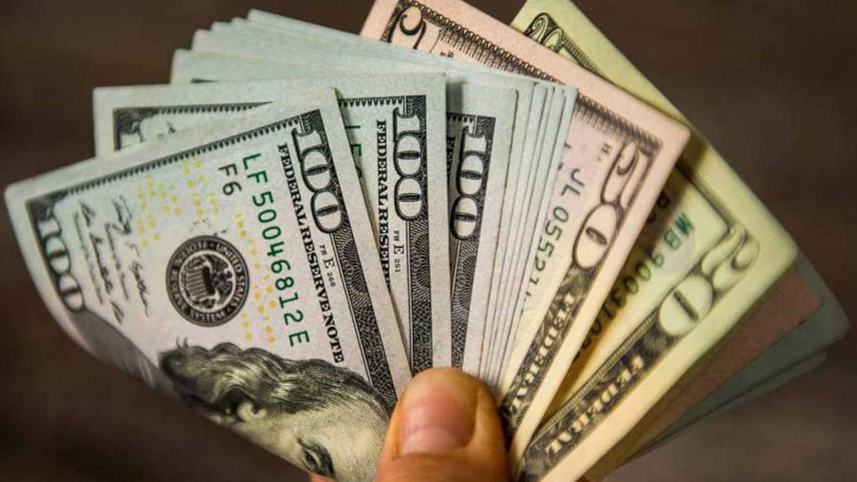 El dólar blue continúa elevándose y casi duplica el valor del dólar oficial. Fuente: (Twitter)