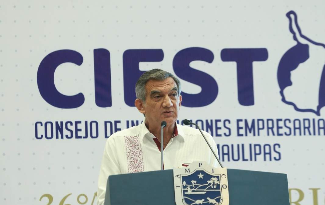 Reafirma gobernador apoyo a empresarios para atraer inversiones