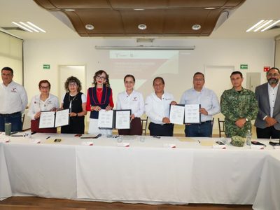 Toman protesta a integrantes del Consejo Estatal de Nutrición