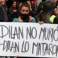Crece indignación en Colombia por muerte de joven baleado por policía y fracaso de diálogo