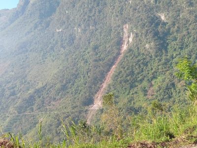 Desgajamiento de un cerro en Veracruz deja seis comunidades incomunicadas (Video)