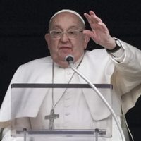 Dos mexicanos están en la lista de posibles sucesores del Papa Francisco