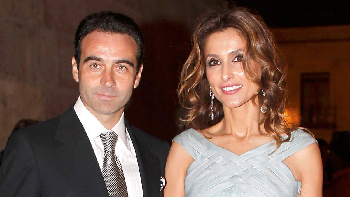 Paloma Cuevas y Enrique Ponce. Fuente: (Instagram)