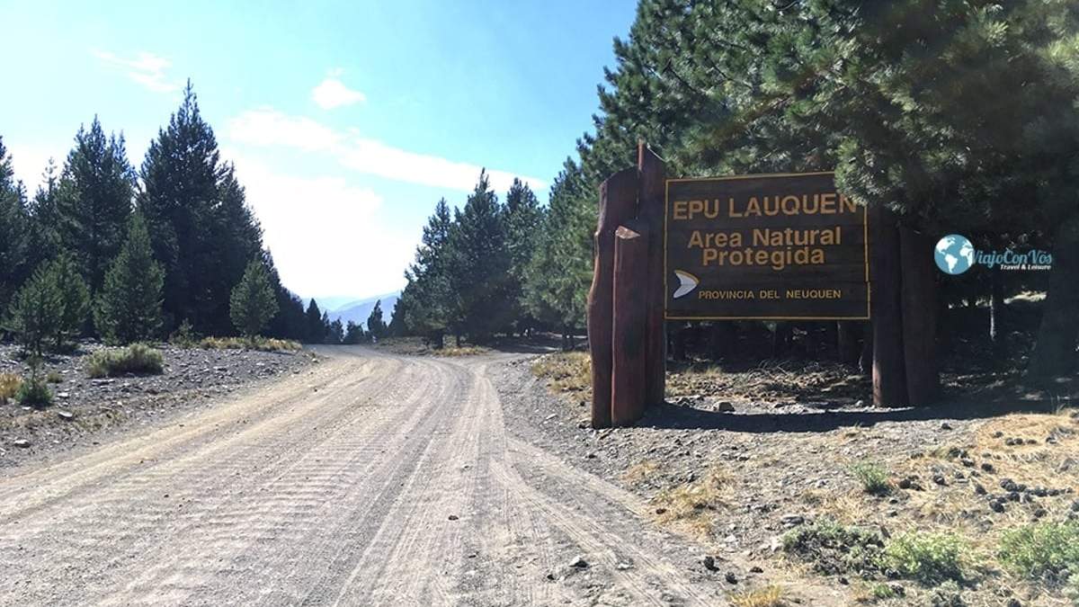 Laguna Epulauquen, donde se instalará un panel solar. (Facebook)