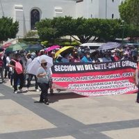 Chiapas: marchan maestros, estudiantes y padres de familia para exigir liberación de normalistas