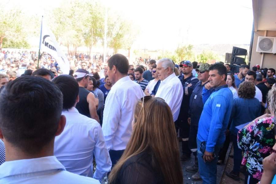 Pereyra y los trabajadores petroleros Fuente: (Instagram)