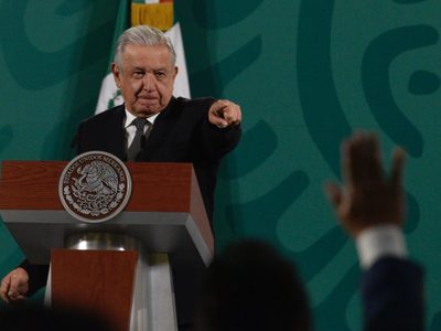 AMLO llama a participar en revocación de mandato, ignora restricción del TEPJF