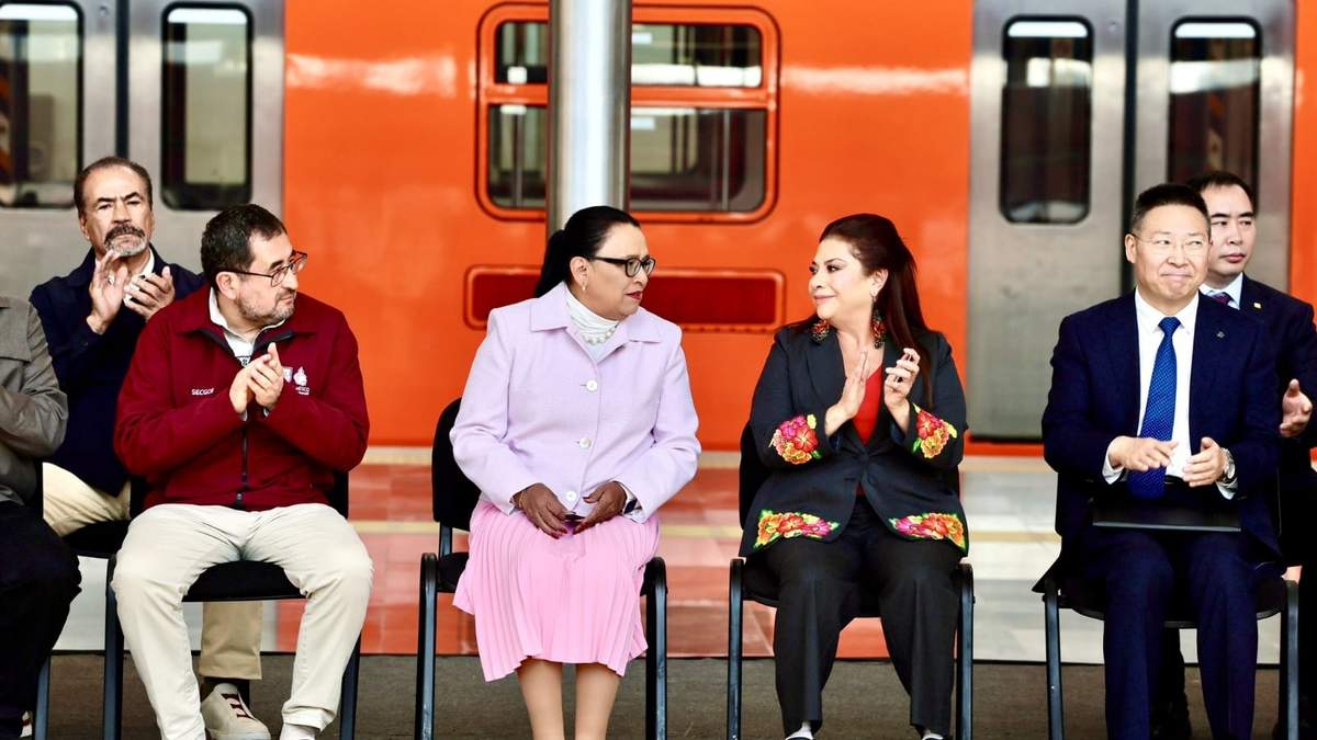 La secretaria de Gobernación, Rosa Icela Rodríguez, y la jefa de Gobierno, Clara Brugada, en la reapertura de la Línea 1 del Metro en el tramo Observatorio-Juanacatlán