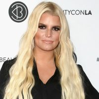 ¡Contó todo! Jessica Simpson reveló sus secretos más oscuros en un libro que impactó a sus fans
