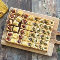 Canapés listos en 20 minutos: la receta clásica y rendidora para salvar tu próxima juntada con amigos