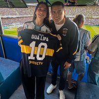 Colapinto invitó a Dua Lipa a una carrera después de verla en el Superclásico